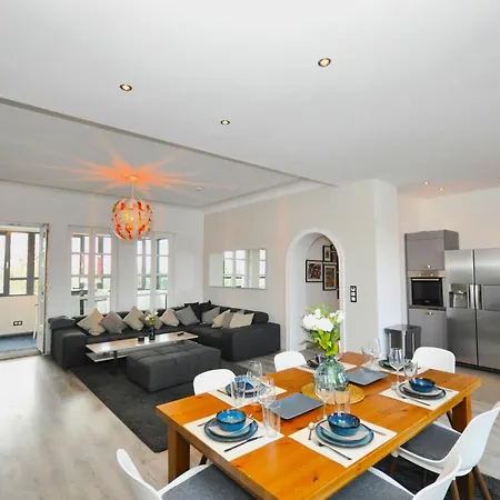 Appartement Zentral, Am Park Mit Parkplatz